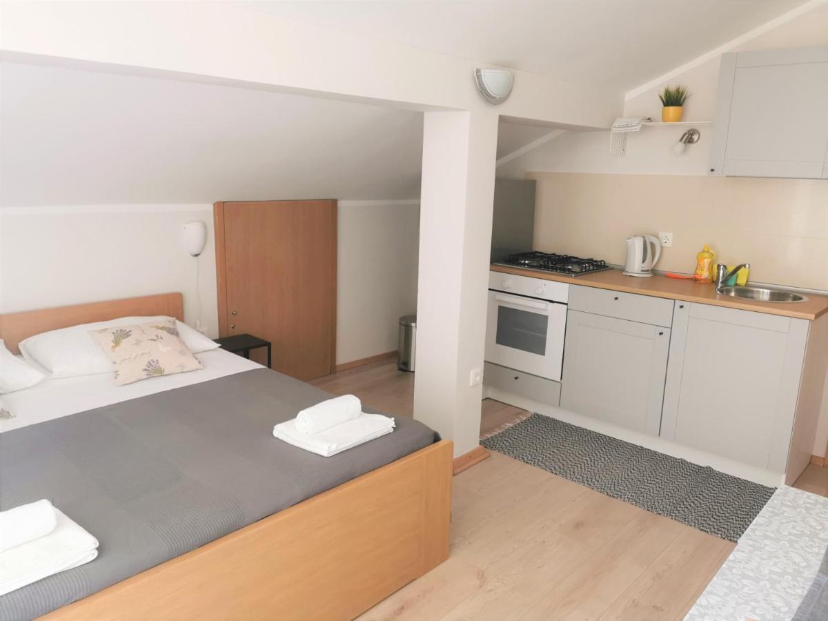 Lenka Apartments II Novalja Eksteriør bilde