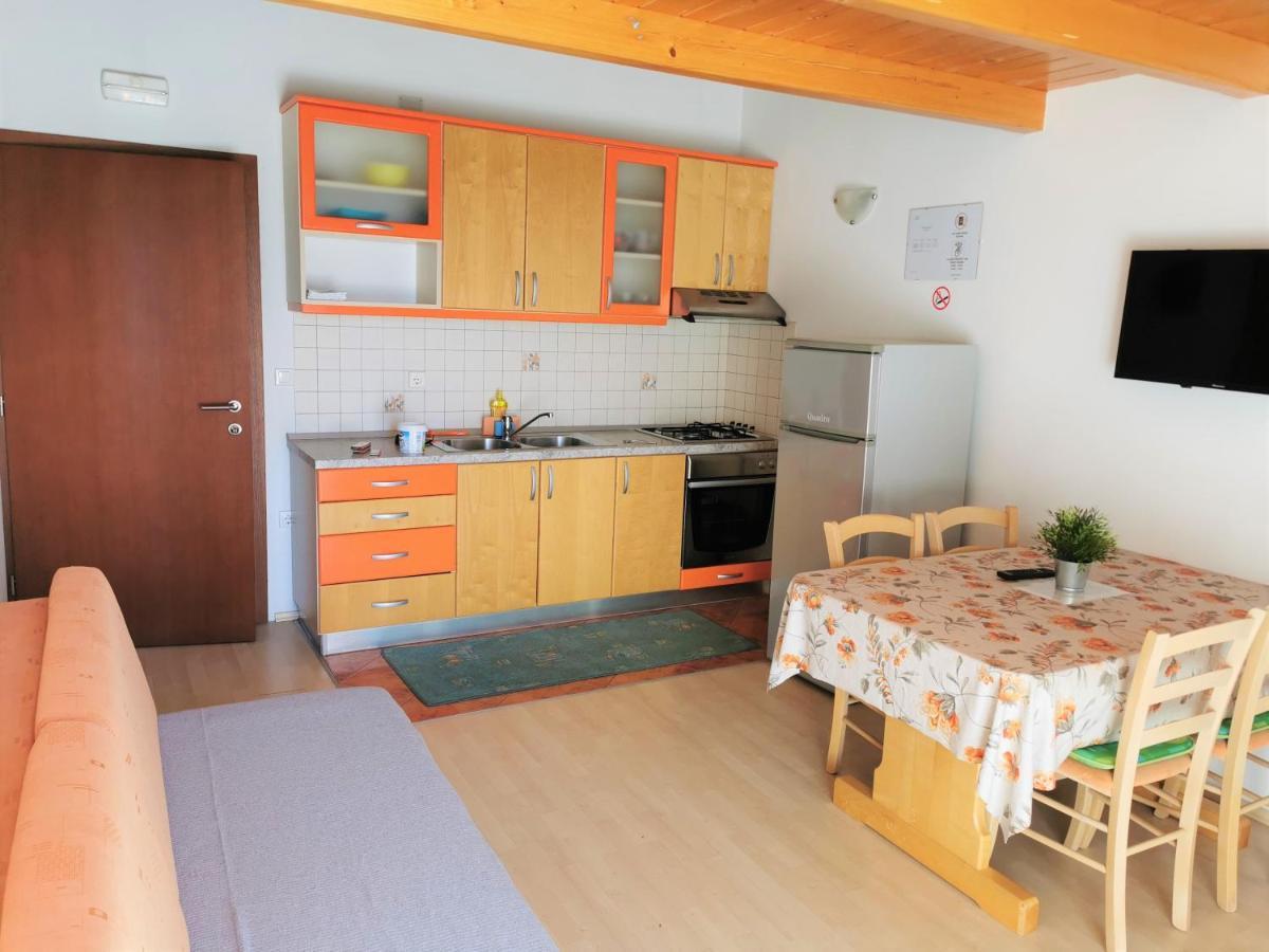 Lenka Apartments II Novalja Eksteriør bilde